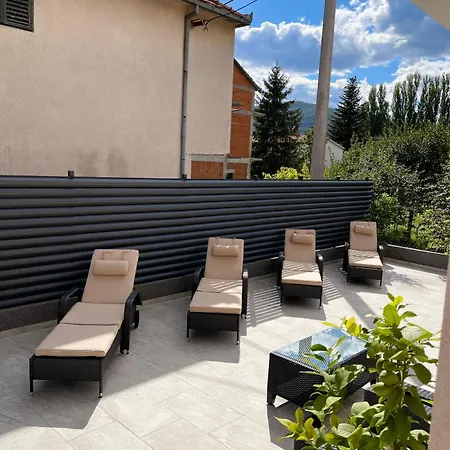Apartman Karmen *