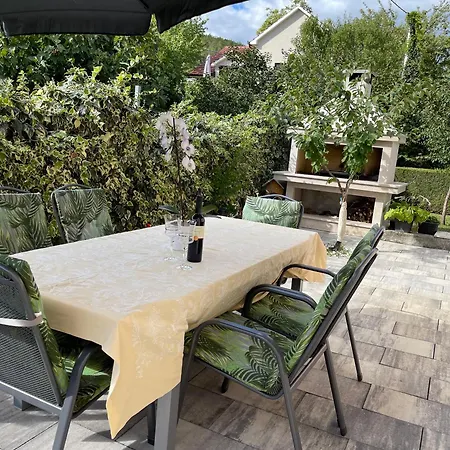 Apartman Karmen